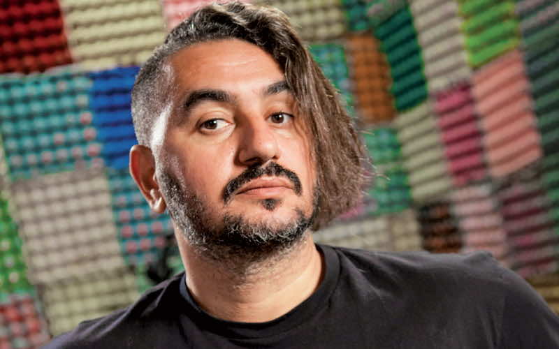 المخرج المغربي هشام العسري ينال دعما ماديا في تونس