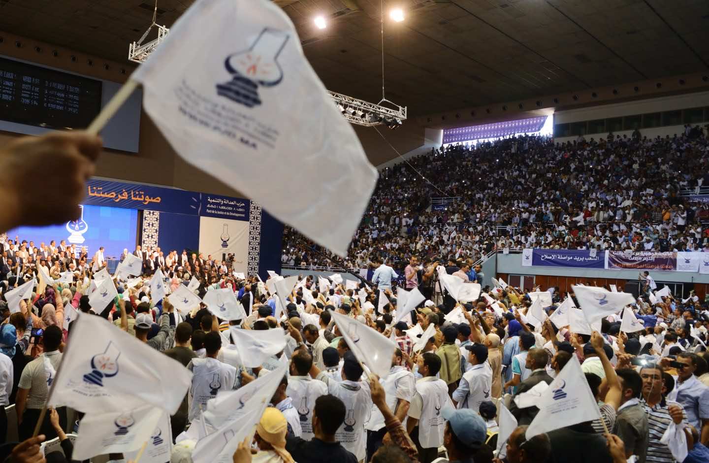 "البيجيدي" يخوض معركة الدفاع عن منتخبيه والعمراني: "الحزب لم يتخل على من يطالهم التضييق"