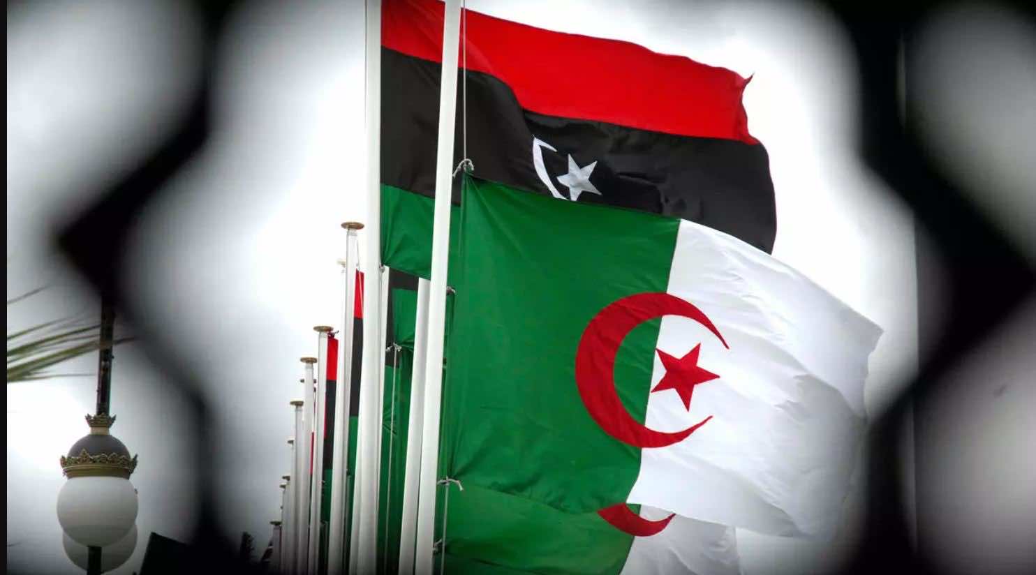 الجزائر تتجه لإعادة فتح حدودها مع ليبيا
