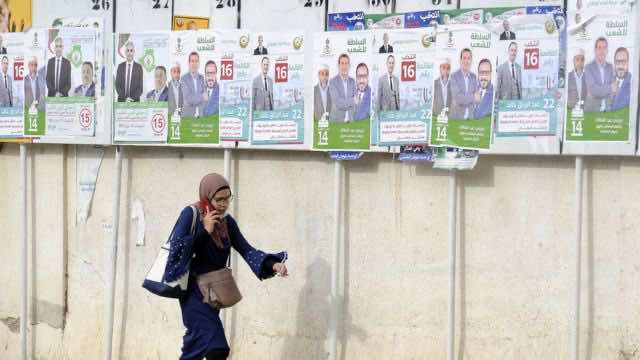 جزائريون يتساءلون.. كيف ارتفعت نسبة المشاركة في الانتخابات إلى 30 في المائة!
