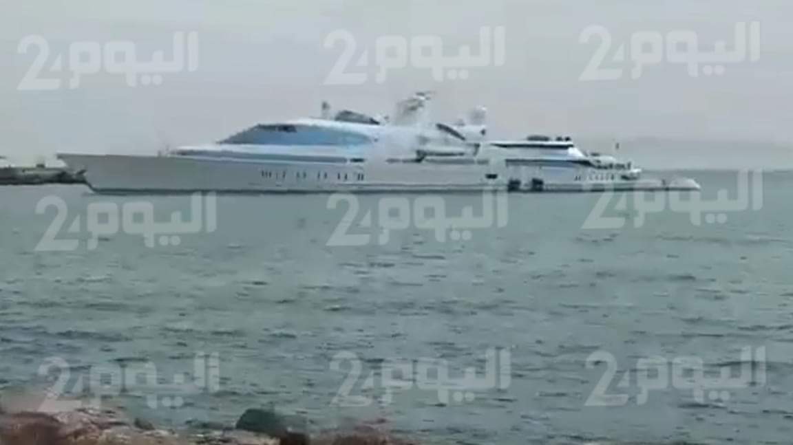 أمير إماراتي يحل في طنجة وسط استنفار أمني في مينائها الترفيهي - صور