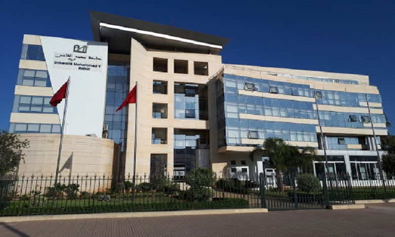 حموني يطالب وزير التعليم العالي بتوفير "إمكانيات" تعليم اللغات لفائدة الطلبة قبل نيل الإجازة