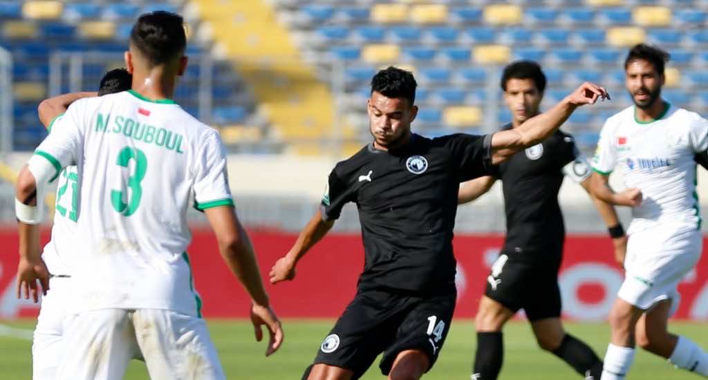 كأس الكونفدرالية.. الكاف يعلن موعد وحكام مباراة الرجاء وبيراميدز المصري