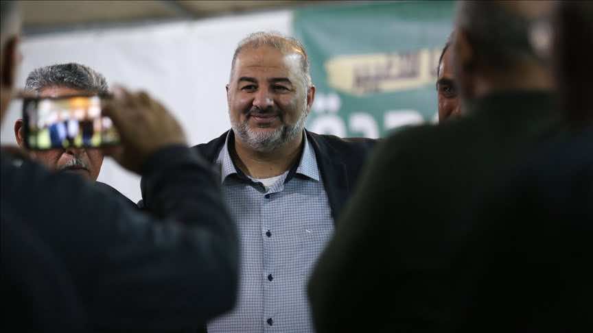 لأول مرة... "القائمة الموحدة" العربية توقع اتفاقا للانضمام إلى الحكومة الإسرائيلية