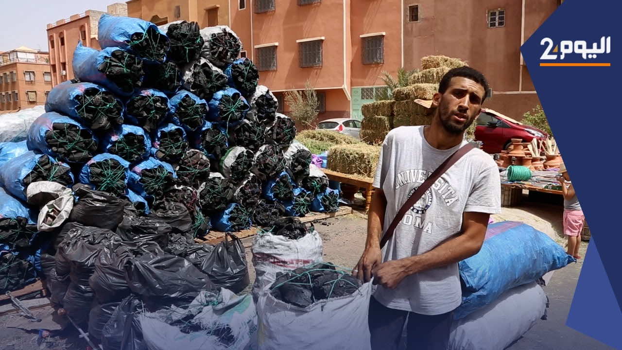 بائعو مستلزمات عيد الأضحى بالتقسيط يترقبون ارتفاع الإقبال- فيديو