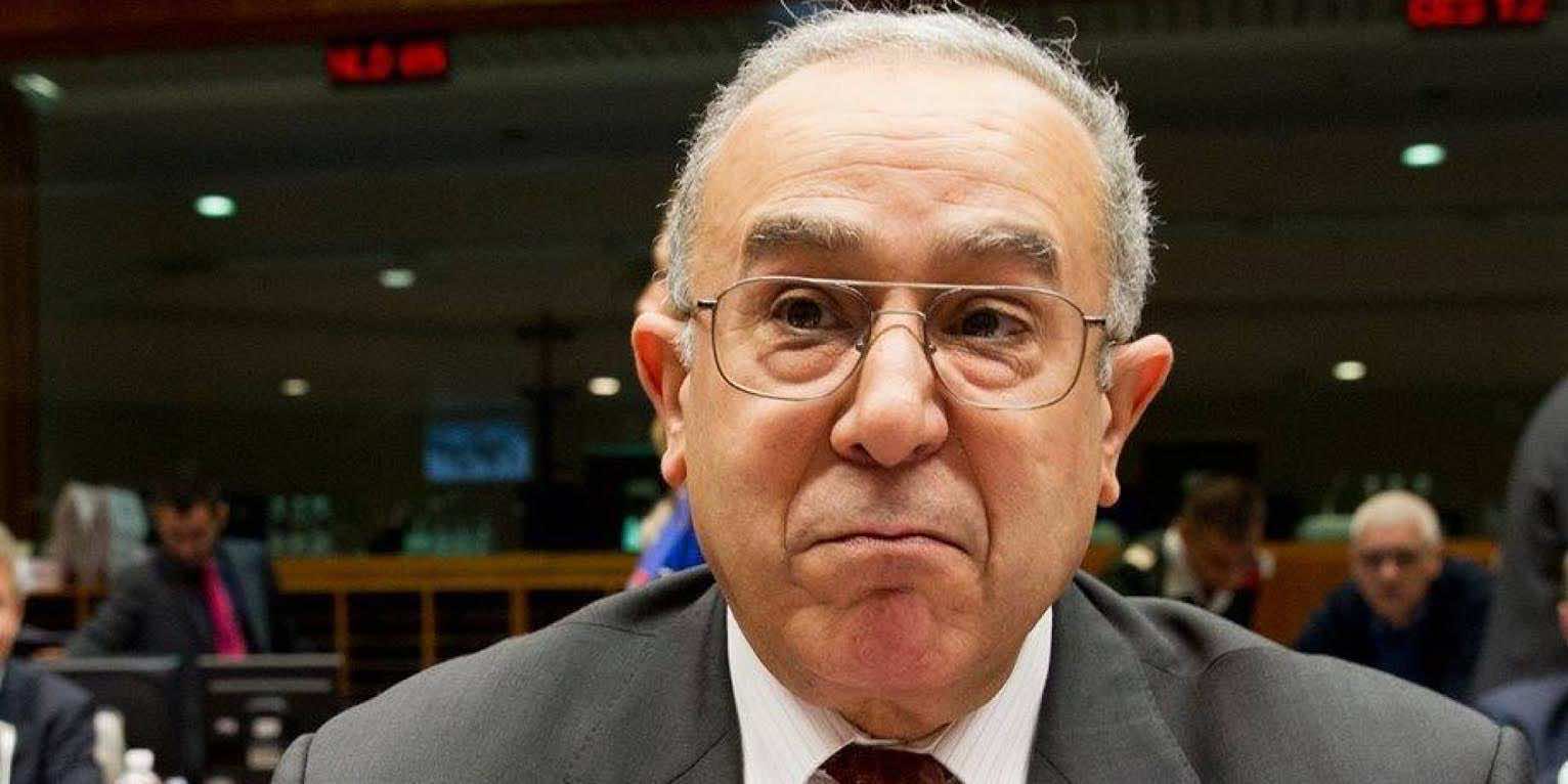 تبون يضع شرط مواجهة المغرب أمام وزير خارجيته.. لعمامرة يتعهد بالتنفيذ