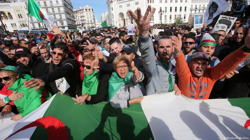 عفو رئاسي عن نشطاء مسجونين على خلفية الحراك في الجزائر