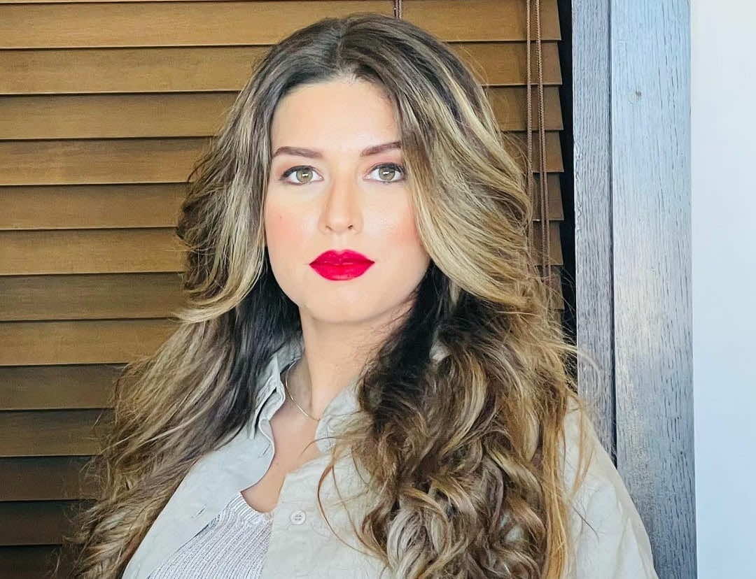 الفنانة هاجر عدنان: كفى من التربية العشوائية