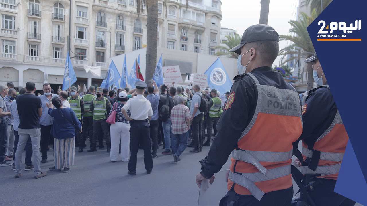انتقلوا من مراكش إلى الدار البيضاء... مستخدمو "رياض موكادور" يحتجون ضد "الحكرة"-فيديو