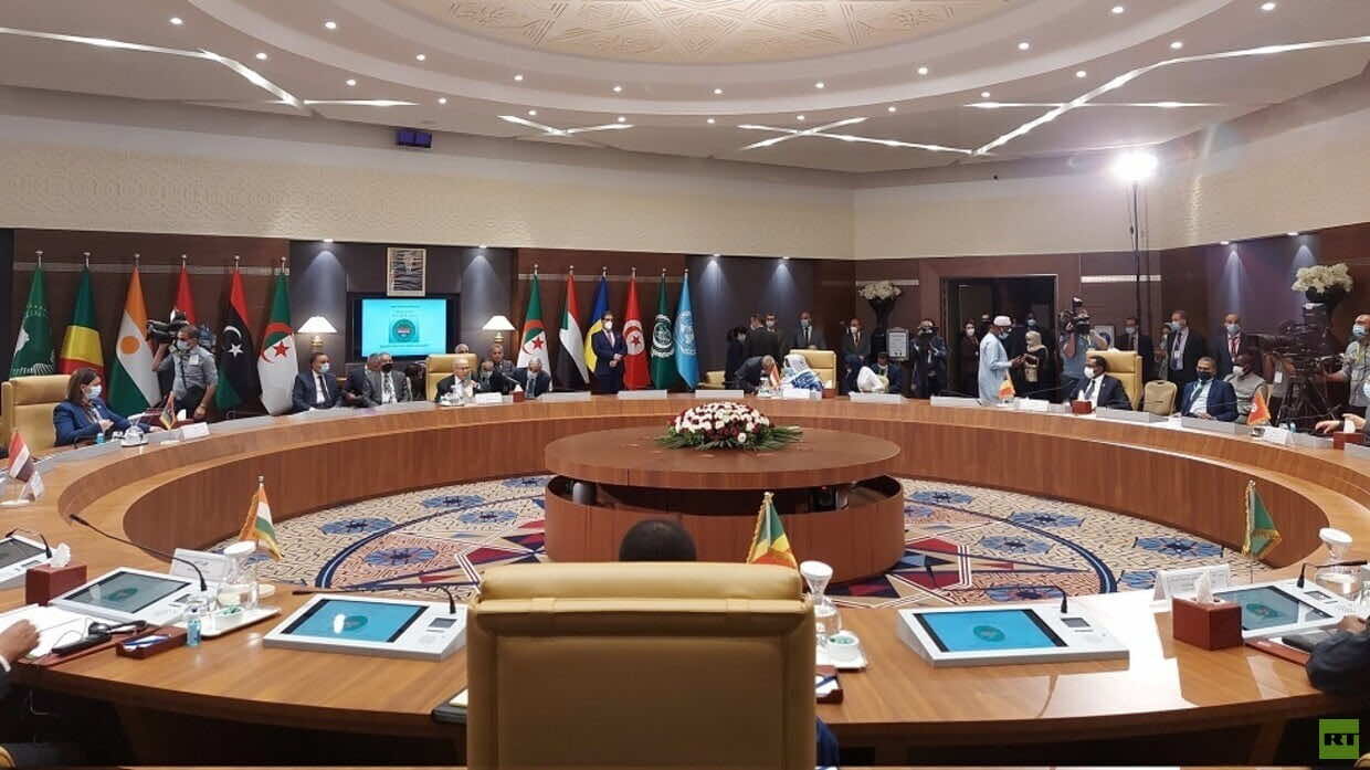 مؤتمر دول الجوار... خبير ليبي: الجزائر ليست مهيأة ولا مؤهلة لحل أزمة أي دولة