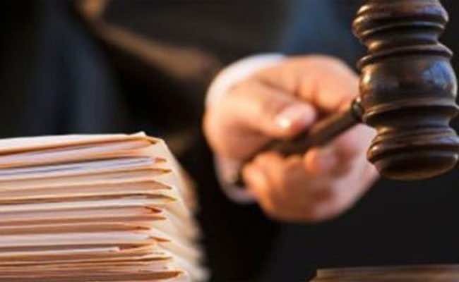 "قاض مزور" يسلب فتيات 30 مليونا ويجبرهن على الدعارة مقابل التوسط في ملفات قضائية