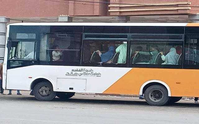 أزمة النقل في الفقيه بنصالح تخرج الطلبة والتلاميذ للاحتجاج