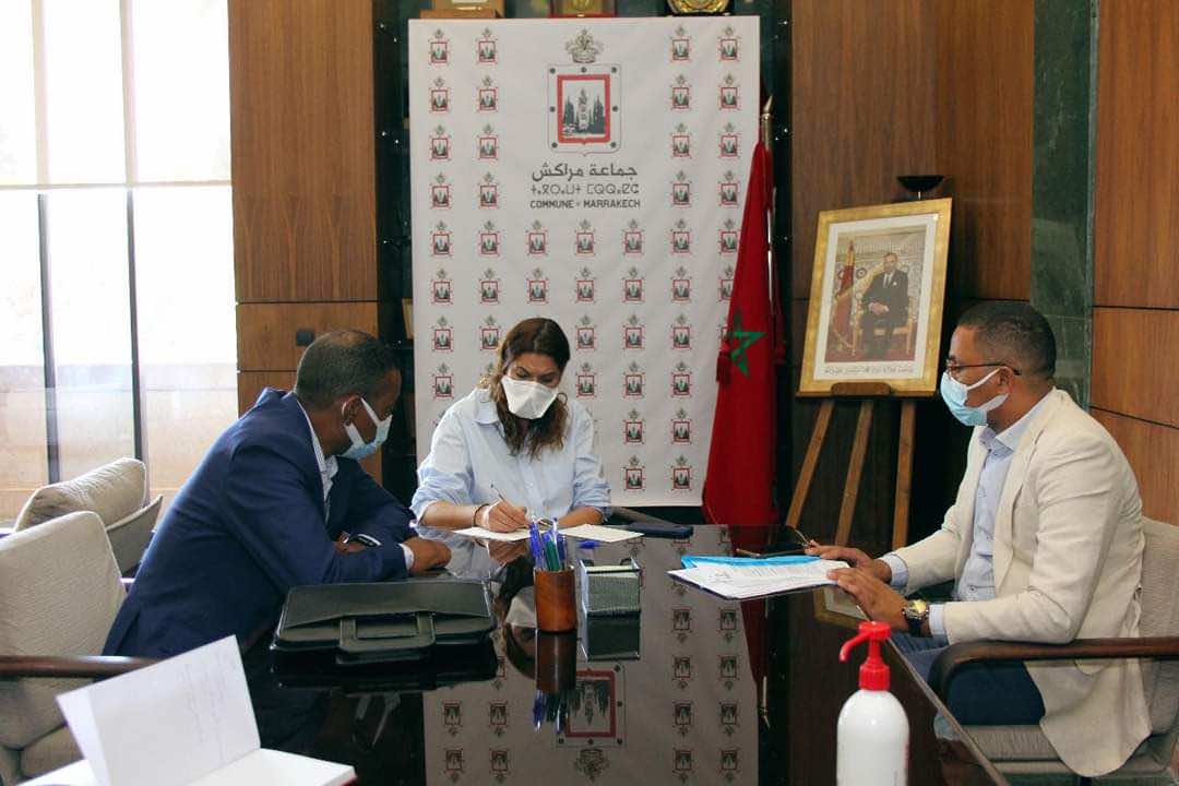 المجلس الجماعي لمراكش يصادق على اتفاقية الشراكة التي ستجمعه بالكوكب