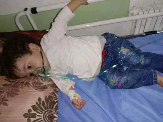تاهلة.. صرخة مواطن حياة طفلته متوقفة على عملية جراحية كلفتها 6 ملايين ونصف