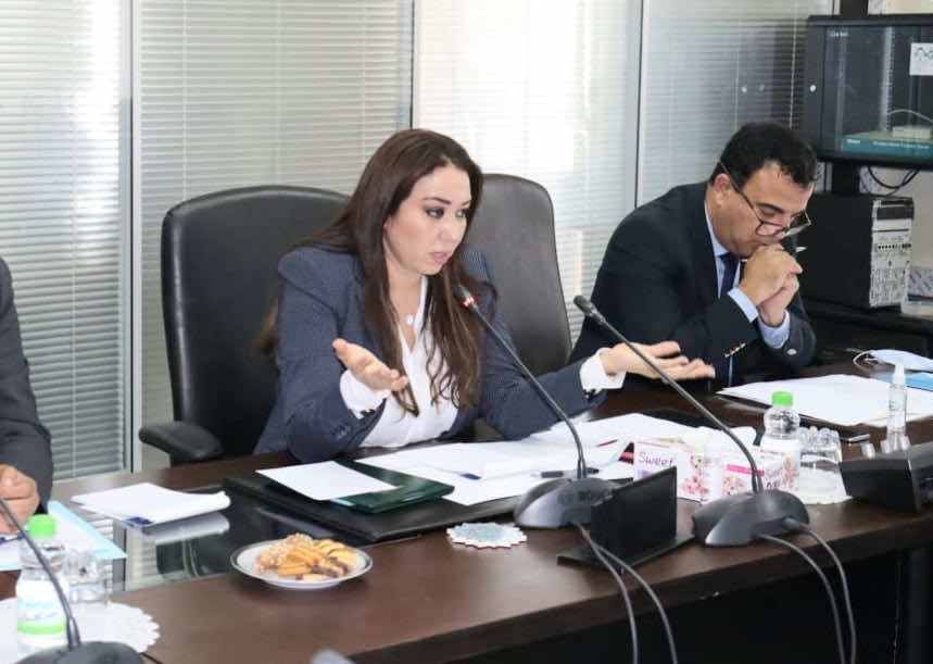 العمدة الرميلي تتولى رئاسة "شرطة الجلسات" خلال اجتماعات مجلس البيضاء