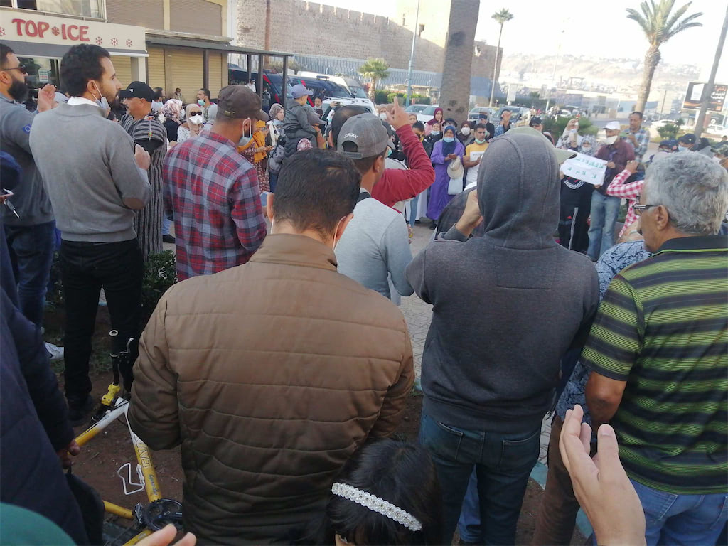 مواطنون يحتجون ضد جواز التلقيح في آسفي