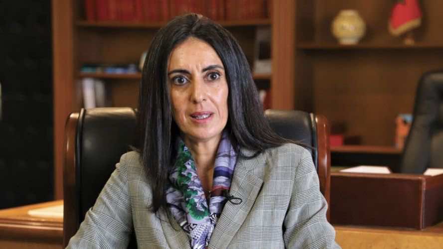 هذه هي التوجهات الكبرى لقانون المالية التي قدمتها وزيرة الاقتصاد والمالية أمام الملك