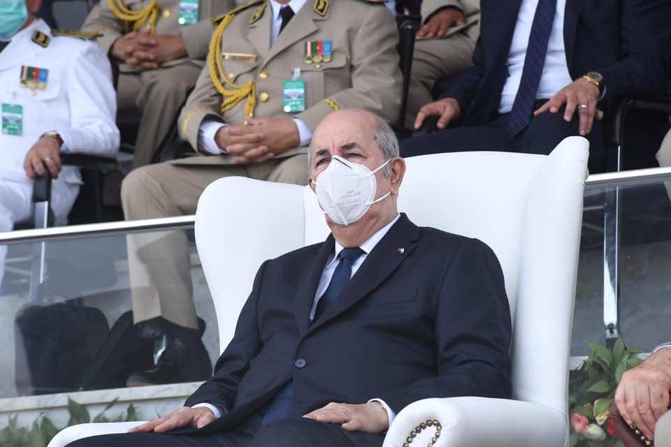 الجزائر "تُجمد" الاتصالات الديبلوماسية مع فرنسا