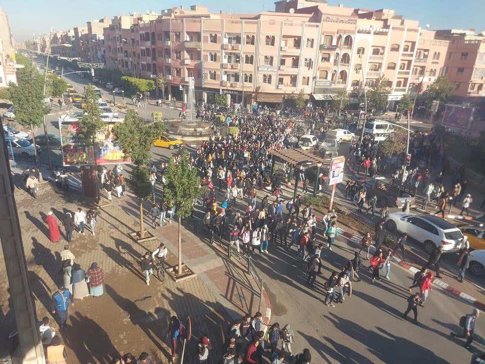 تلاميذ الثانويات ينضمون إلى الاحتجاجات ضد "شروط بنموسى" لولوج مباريات التعليم