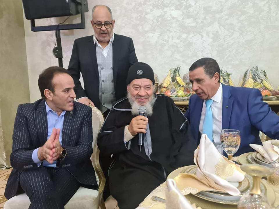 عبد الهادي بلخياط يعاود الظهور "برهة" بعد اعتزاله ويغني خالدته "يا داك الإنسان"
