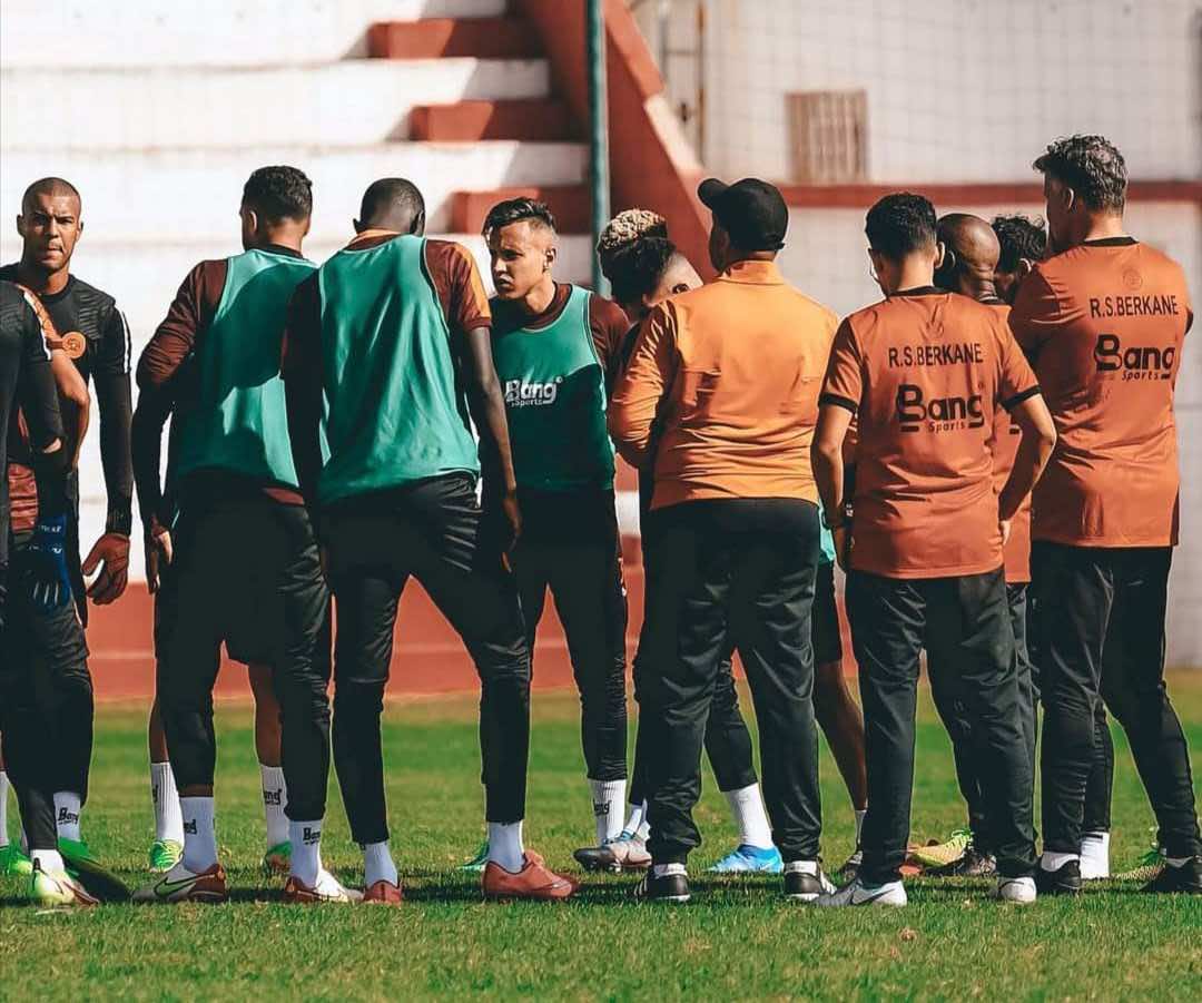 بعثة نهضة بركان تشد الرحال إلى رواندا استعدادا لمواجهة الجيش الرواندي
