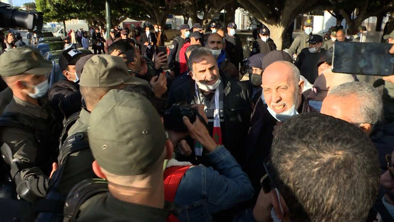 مجموعة العمل من أجل فلسطين تدين قمع وقفتها.. ومنسقها: "صلاة جنود إسرائيليين في كنيس مغربي صدمة"