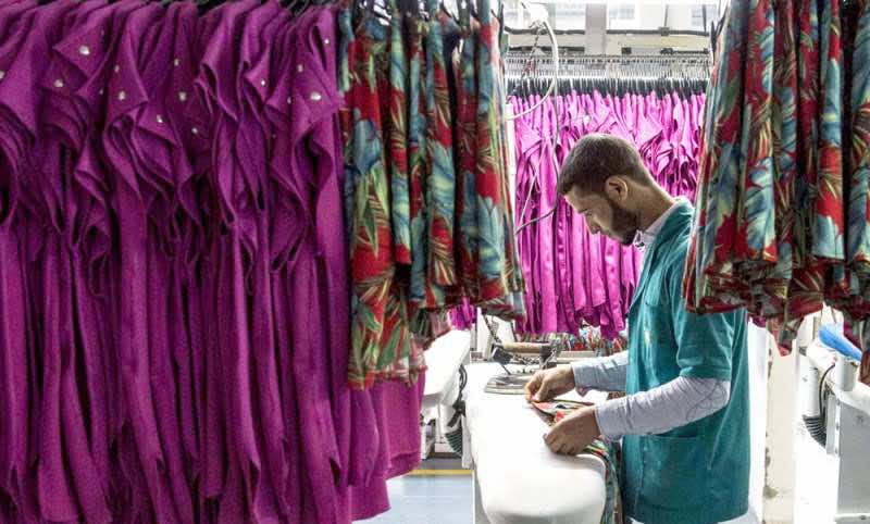 وزير الصناعة يضع شروط "نهضة" النسيج المغربي: "ماركات" مغربية ذات جودة وفي متناول المستهلك المحلي