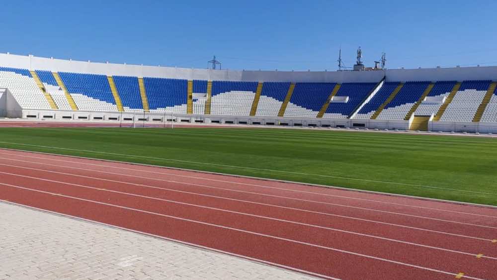 الشروع في إصلاح ملعب "العربي الزروالي" بالبيضاء