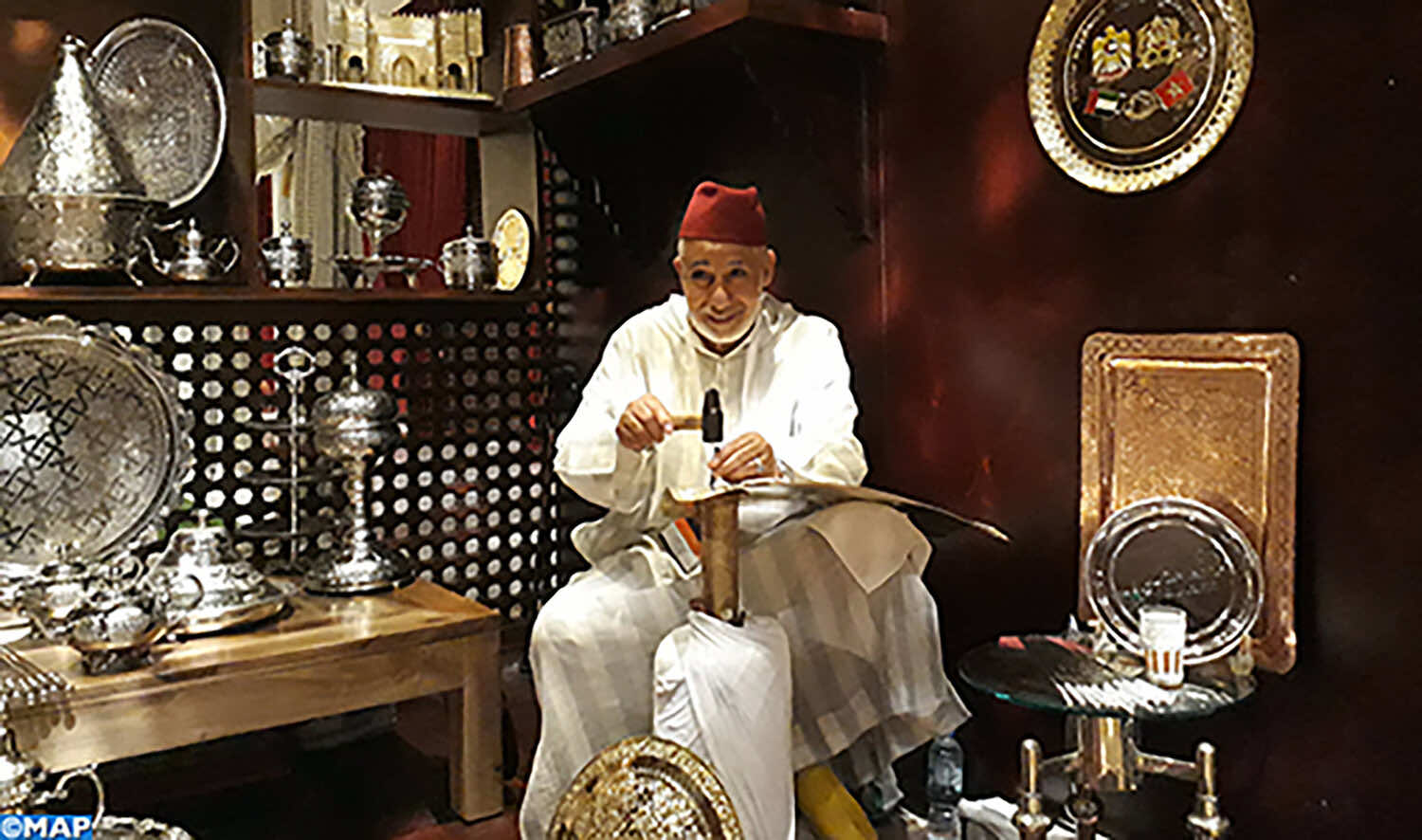 الحكومة تصادق على تفعيل "السجل الوطني للصناع التقليديين"