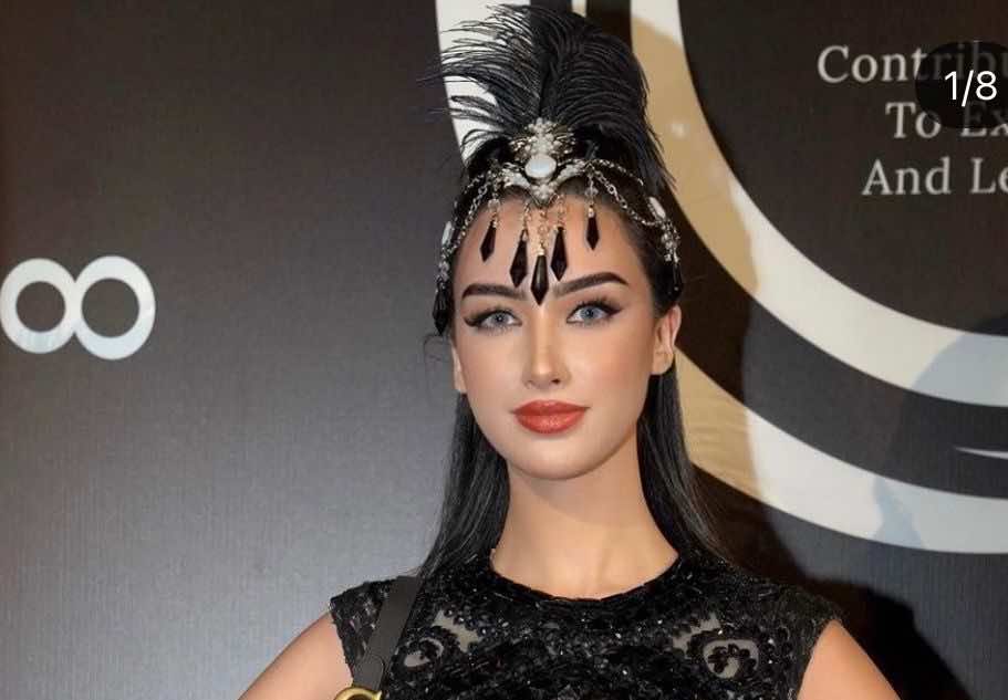 مقدمة البرامج المغربية صوفيا السعيدي تتألق بإطلالة سوداء بدبي