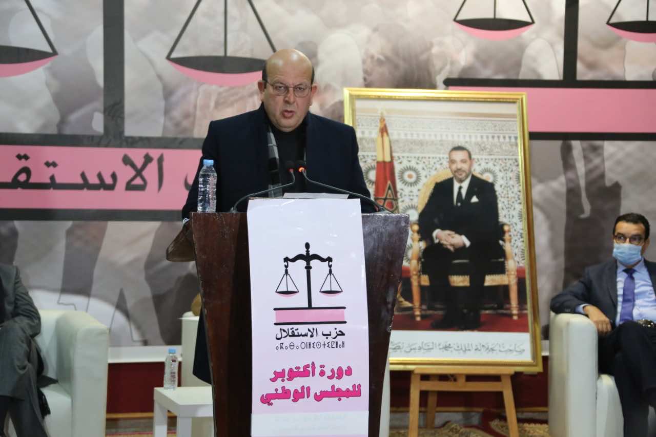 حزب الاستقلال يطلق النار على حكام الجزائر ويطالب بفتح تحقيق ضد "البوليساريو"