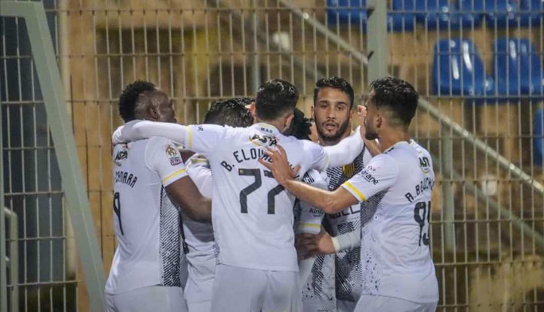 المغرب الفاسي يقلب الطاولة على اتحاد طنجة وينتصر عليه بهدفين لهدف