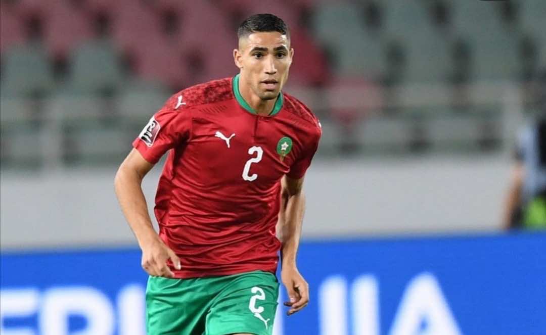 اتحاد دولي يختار  أشرف حكيمي ضمن التشكيلة المثالية لعام 2021