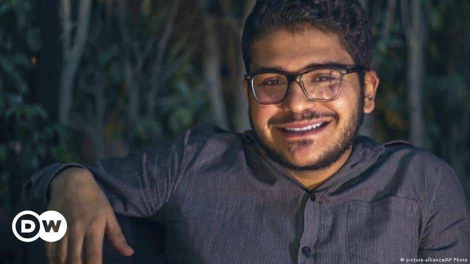 مصر تفرج عن الناشط الحقوقي باتريك زكي بعد 22 شهرا من توقيفه