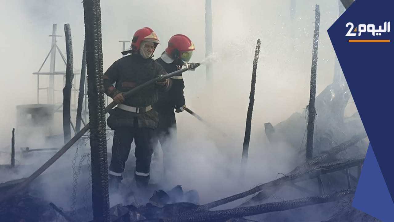 حريق مهول في محلات تجارية قرب المحطة الطرقية لبني ملال (+فيديو)