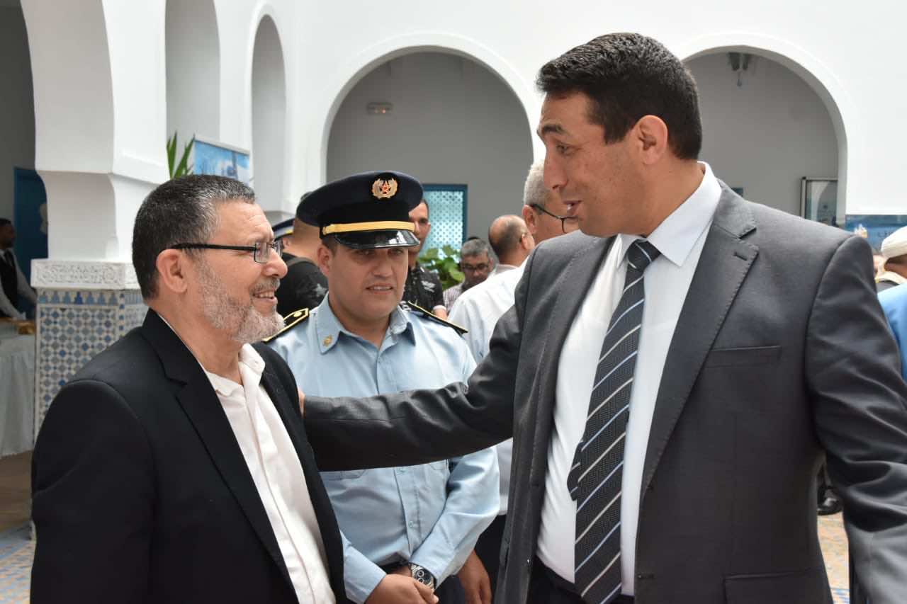 غريب: رئيس مجلس عمالة يمهل الجمعيات أربعة أيام لوضع ملفات الاستفادة من برنامج "أوراش"!