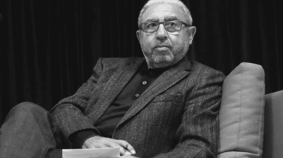 الأشعري يجمع عمود "عين العقل" في كتاب