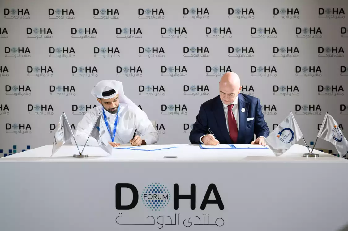 فيفا يوقع العديد من الاتفاقيات بقطر قبيل أشهر قليلة من نهائيات كأس العالم