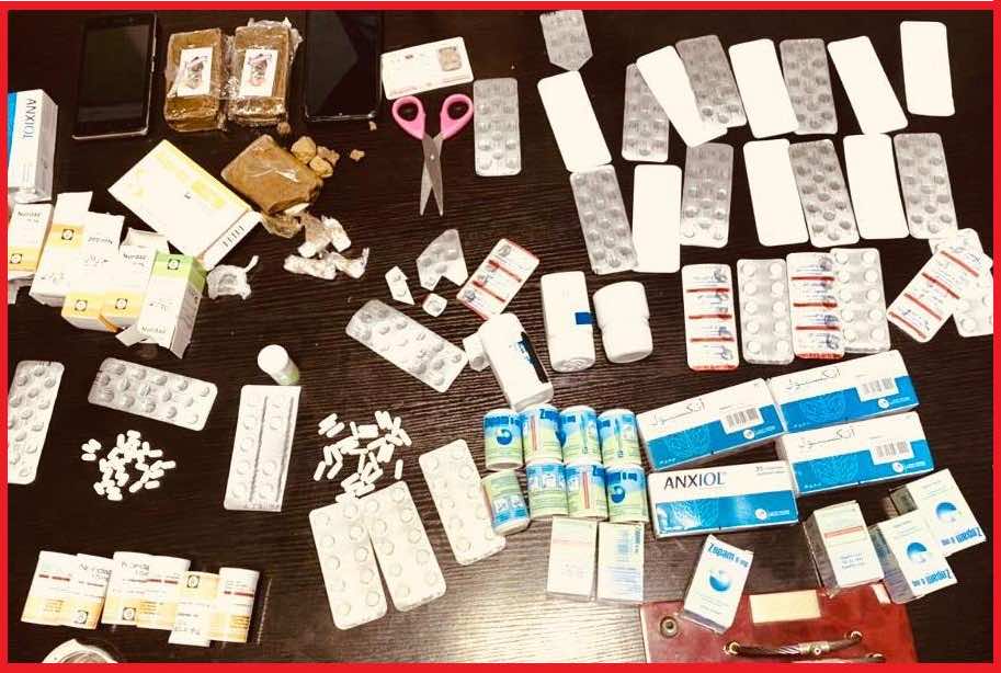 طنجة.. توقيف خميسني بحوزته 280 غرام من مخدر الشيرا وكمية من الاقراص المخدرة