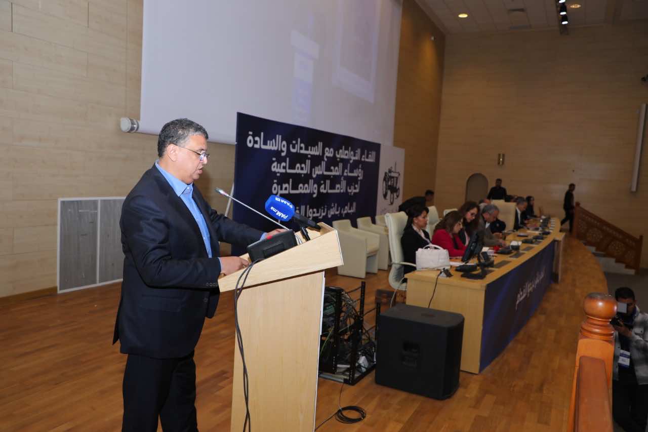 وهبي: وزراء البام "ليسوا عباد كراسي" ومستقبل الحزب في "أيدي رؤساء الجماعات"