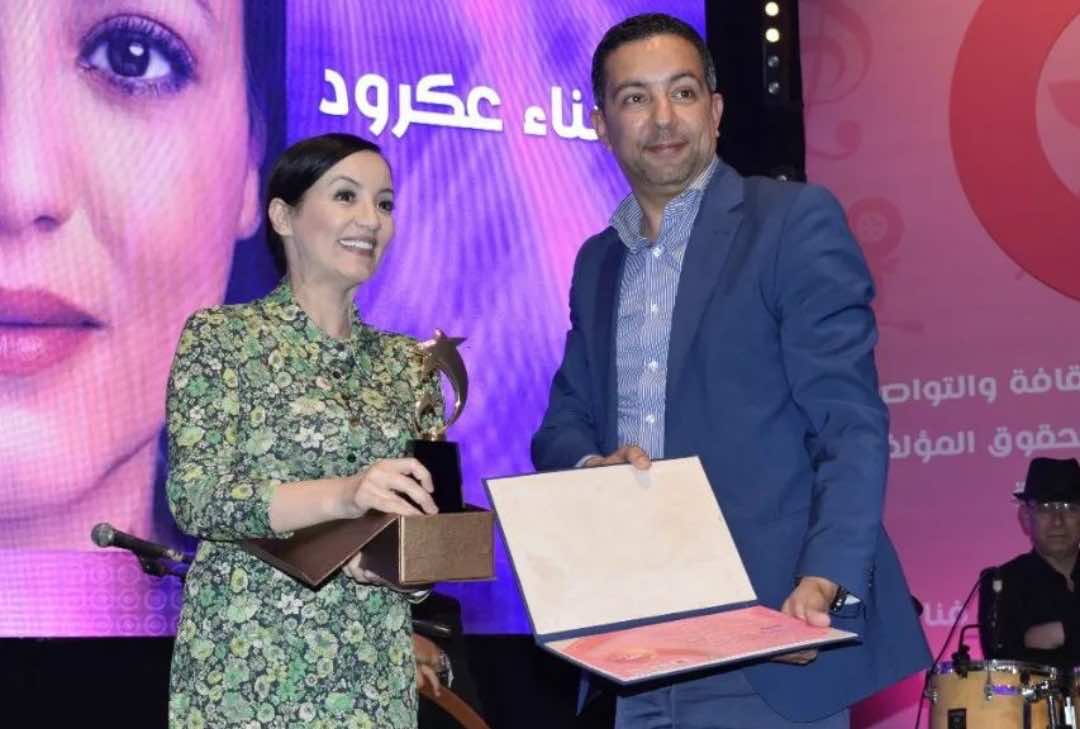 الوزير بنسعيد يكرم فنانات لإسهامهن في إثراء الحياة الفنية