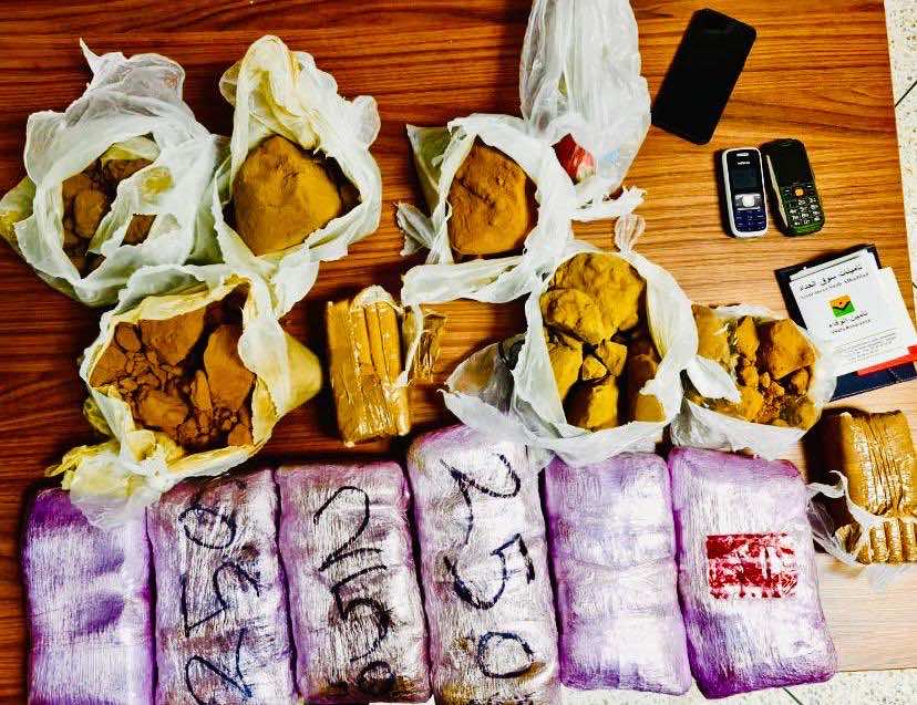 توقيف مشتبه فيه بطنجة بحوزته 12 كيلوغراما من المخدرات (+صور)