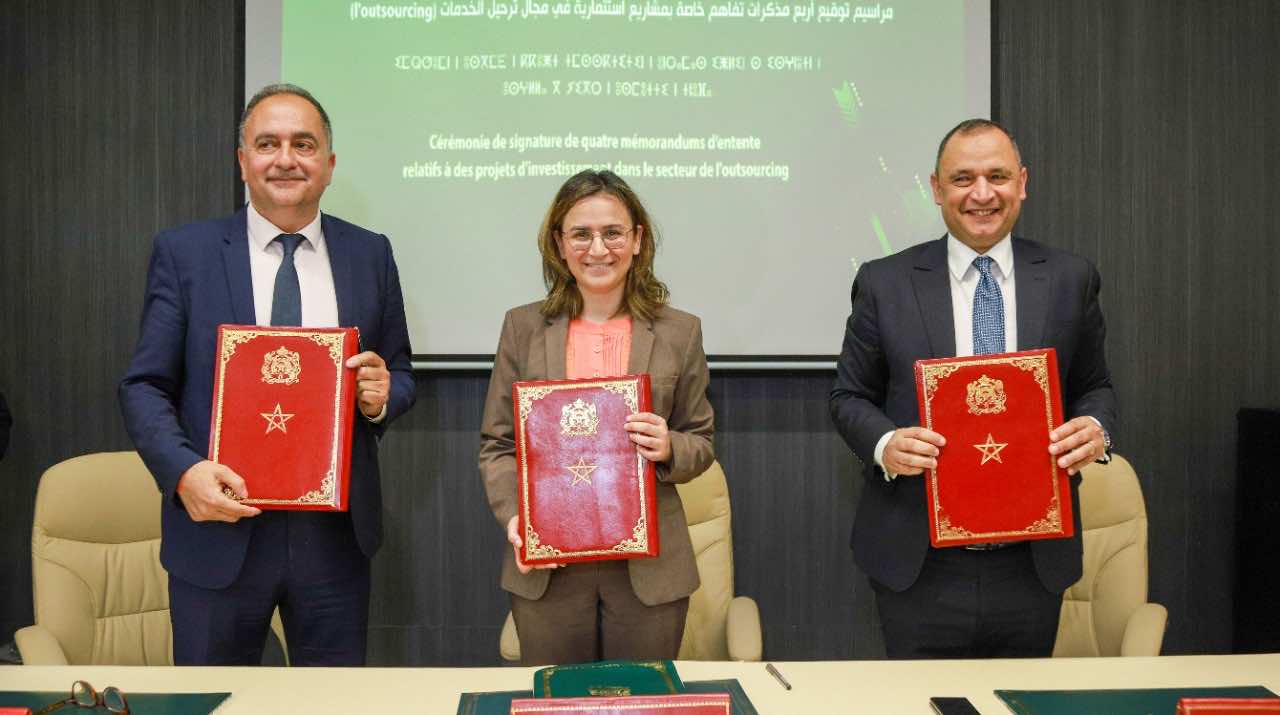 توقيع مذكرة تفاهم مع 4 شركات دولية للاستثمار في مجال ترحيل الخدمات