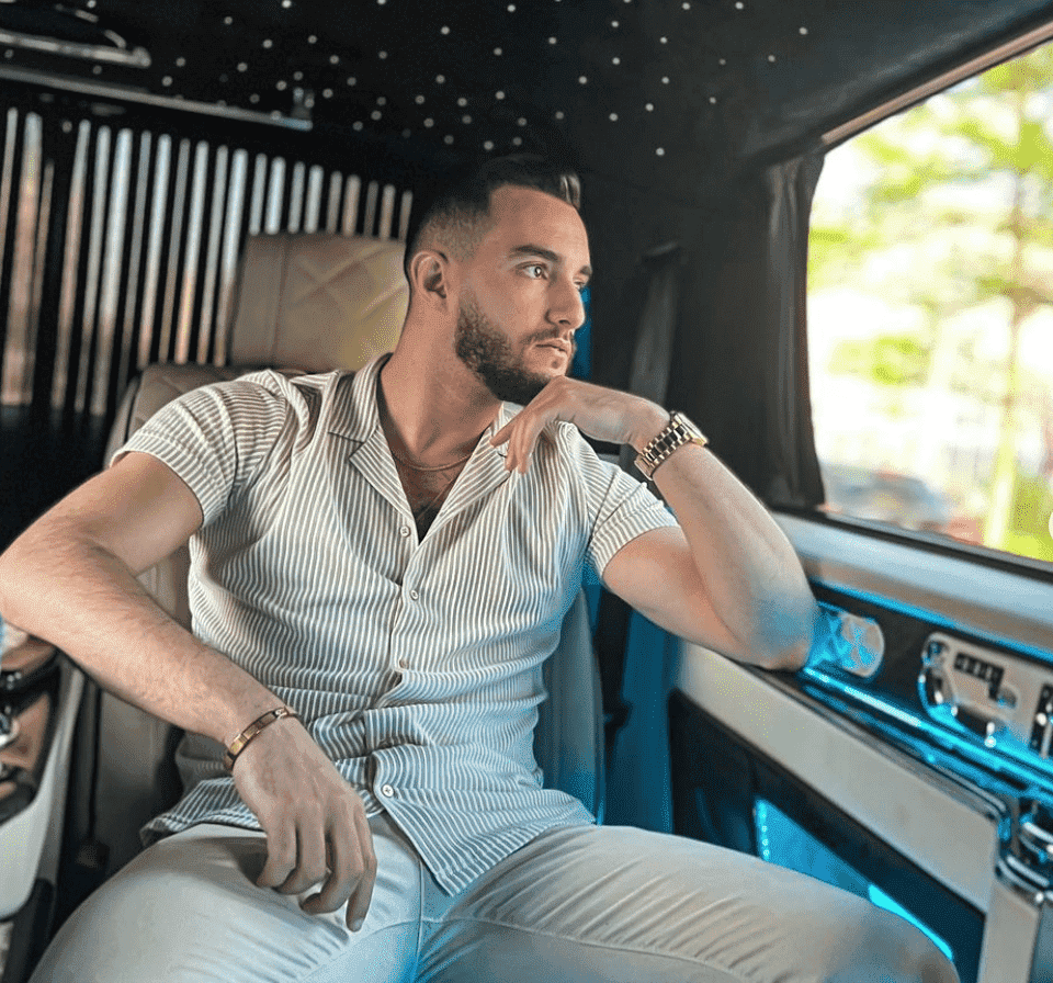 زهير البهاوي يعود من أمستردام لأمر مستعجل