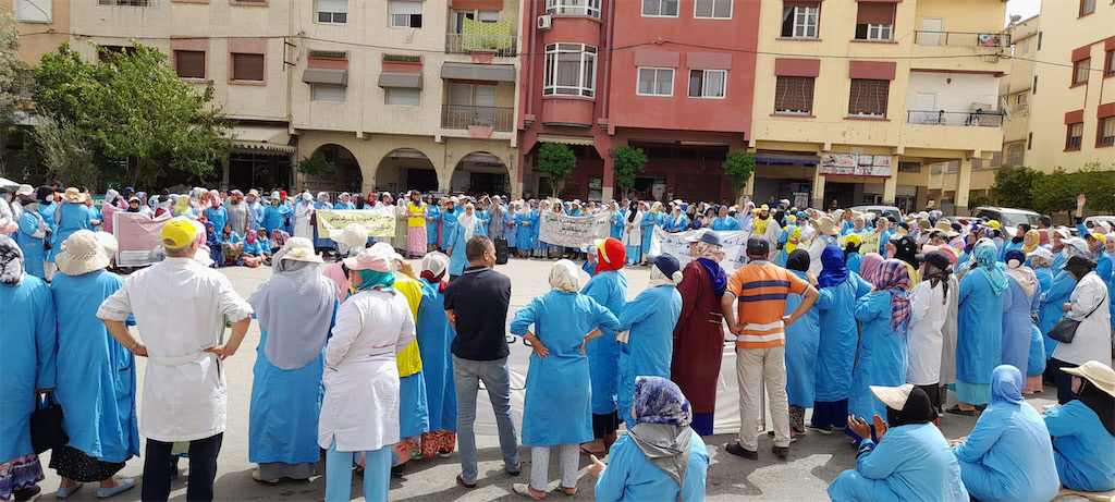 احتجاج 400 عاملة نسيج للمطالبة بصرف أجور موقوفة منذ أشهر وبتسوية وضعيتهن الإدارية