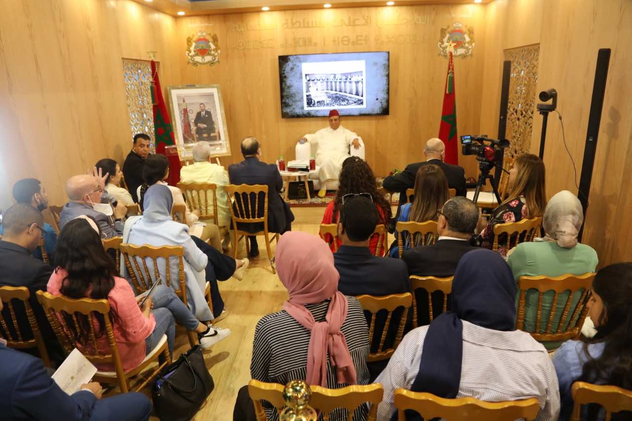 المجلس الأعلى للسلطة القضائية يفتتح برنامجه بمعرض الكتاب بلقاء يعرف بالمؤسسة