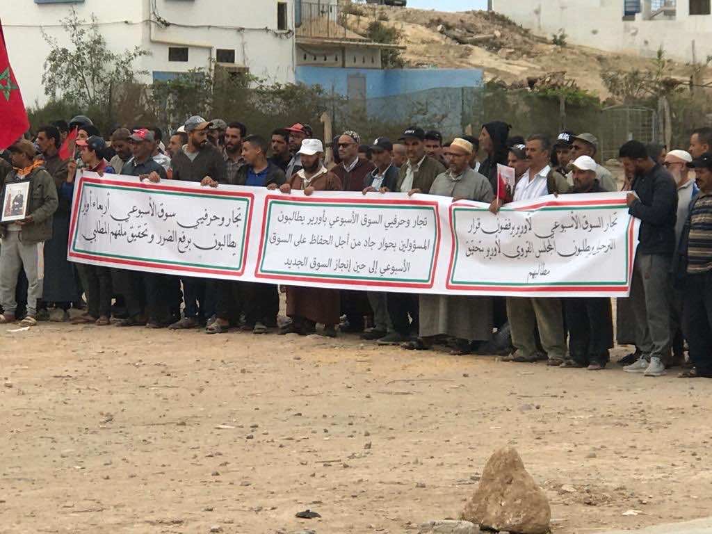 ترحيل سوق أسبوعي يحدث جدلاً بشمال أكادير