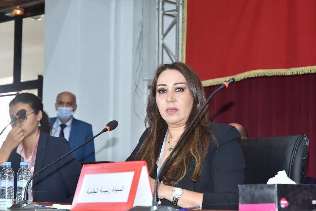 مجلس الدار البيضاء يحذر الساكنة من تبذير الماء والتراشق به ويتوعد المخالفين