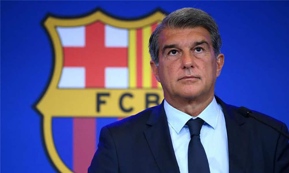 برشلونة يتعاقد مع لاعب الوسط العاجي كيسييه والمدافع الدانماركي كريستنسن