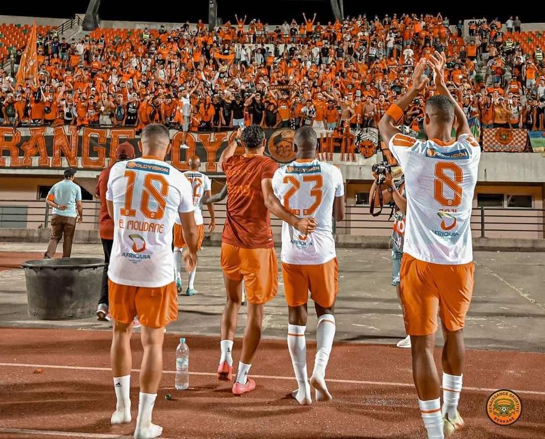 نهضة بركان يعلن عن توصله بتذاكر نهائي كأس العرش من الجامعة